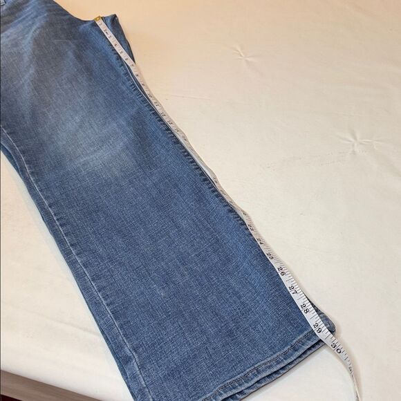 Levi’s Midrise Straight Leg Jeans, Size 18W, NWT - Picture 5 of 8